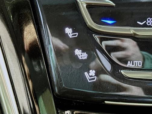 2019 Cadillac Escalade ESV Premium Luxury