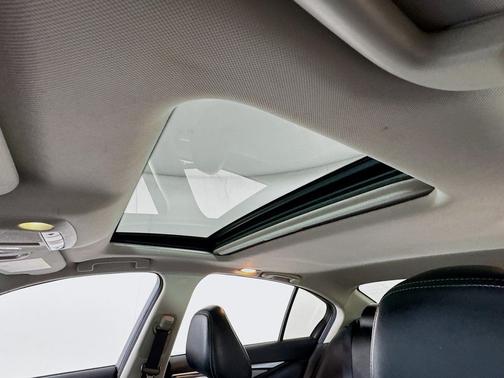 2015 INFINITI Q50 Sport