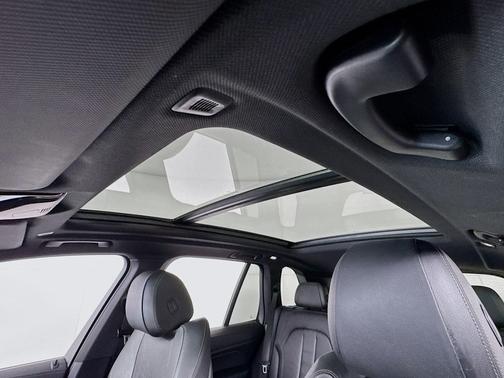 Phytonic Blue Metallic 2019 BMW X5 xDrive40i