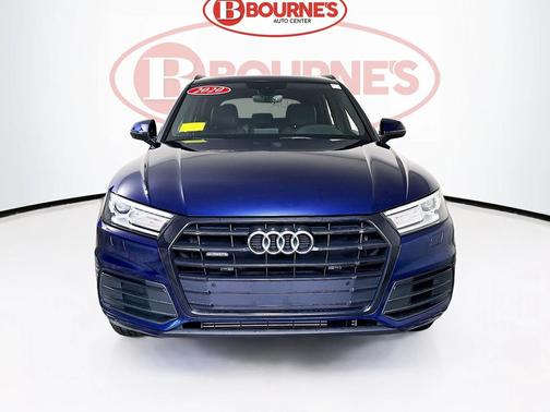 2020 Audi Q5 45 Titanium Premium