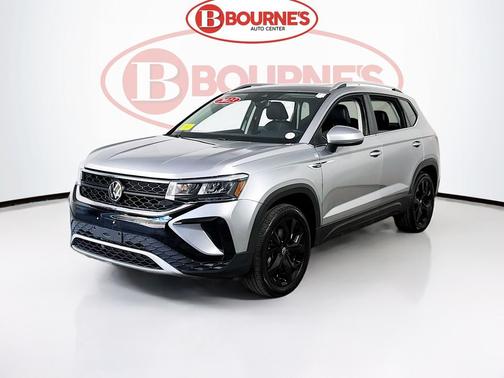 Pyrite Silver Metallic 2023 Volkswagen Taos 1.5T SE