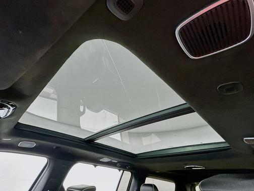 Bright White 2022 Jeep Grand Wagoneer Series III 4x4
