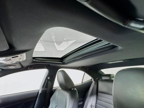 2015 Lexus IS 250 Crafted Line