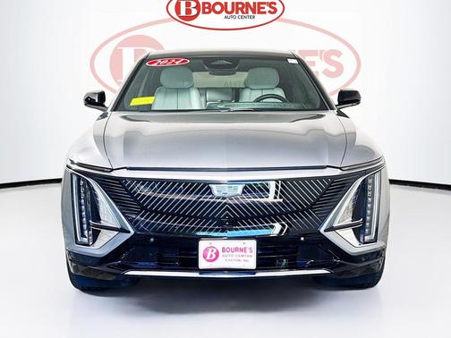 Argent Silver Metallic 2024 Cadillac LYRIQ V