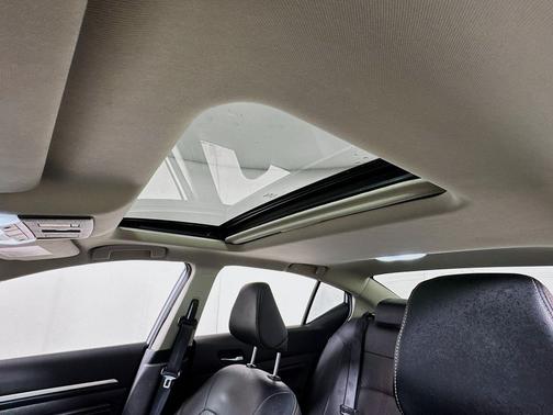 2023 Nissan Altima SR Intelligent AWD