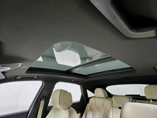 2022 Audi Q5 45 S line Premium Plus