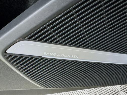 2022 Audi Q5 45 S line Premium Plus