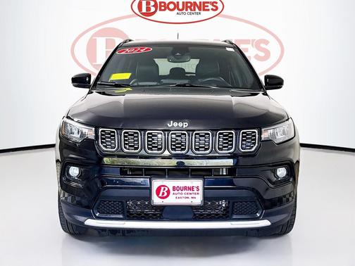Diamond Black Crystal Pearlcoat 2024 Jeep Compass Limited