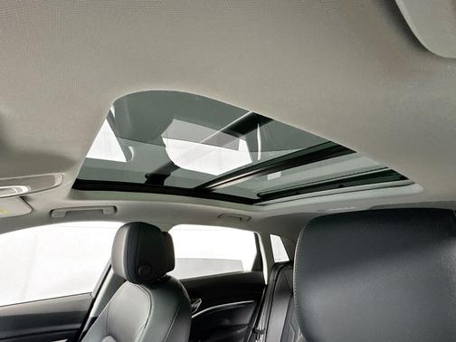 2024 Audi Q8 e-tron Premium Plus