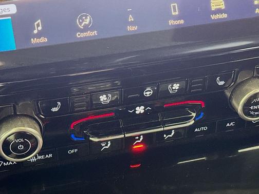 2022 Jeep Grand Cherokee L Overland