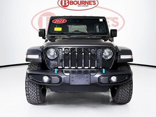 Granite Crystal Metallic Clearcoat 2024 Jeep Wrangler 4xe Willys