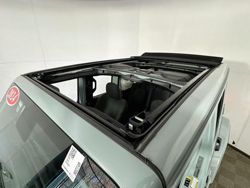 Earl Clearcoat 2024 Jeep Wrangler 4xe Sport S