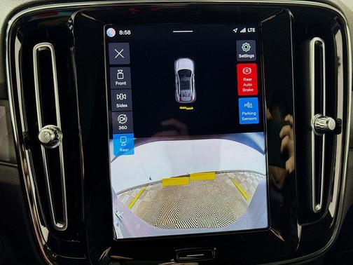 Fusion Red Metallic 2023 Volvo C40 Recharge Pure Electric Twin Plus