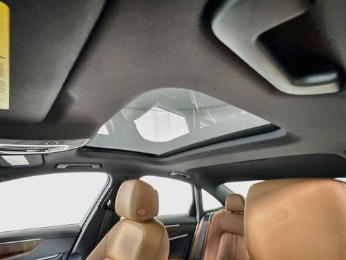 Mythos Black Metallic 2021 Audi A6 quattro w/Navigation,Leather,Pano Sunroof