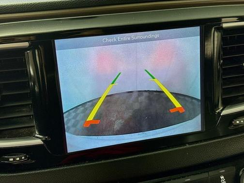 2018 Chrysler Pacifica Touring-L