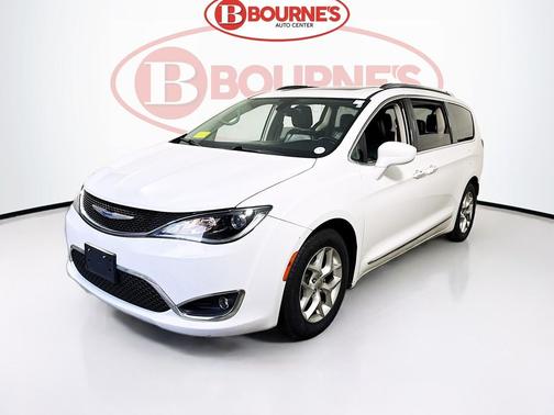 2018 Chrysler Pacifica Touring-L