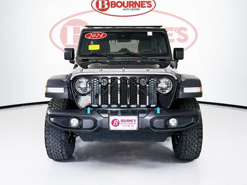 Granite Crystal Metallic Clearcoat 2024 Jeep Wrangler 4xe Willys