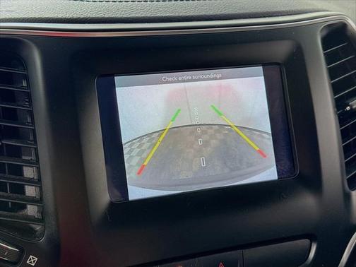 2019 Jeep Cherokee Altitude