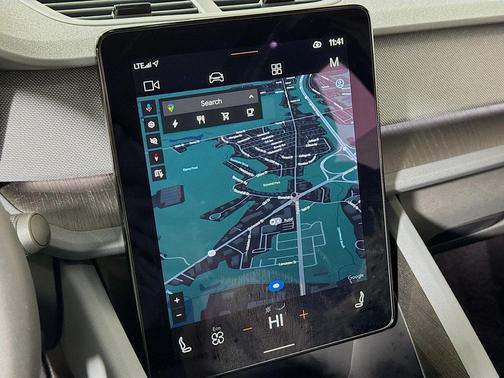 2024 Polestar 2 w/Navigation,Heated Seats