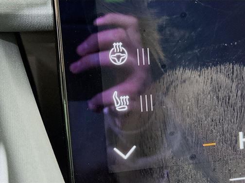 2024 Polestar 2 w/Navigation,Heated Seats