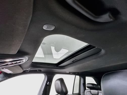 Bright White Clearcoat 2022 Jeep Grand Cherokee Altitude