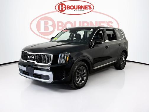 Ebony Black 2023 Kia Telluride LX