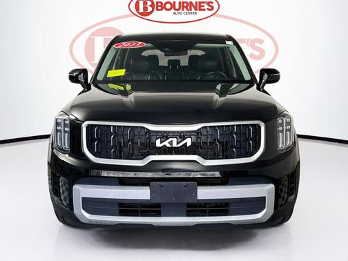 Ebony Black 2023 Kia Telluride LX