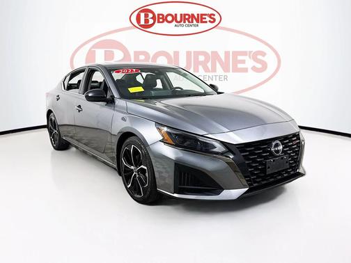 2023 Nissan Altima SR FWD