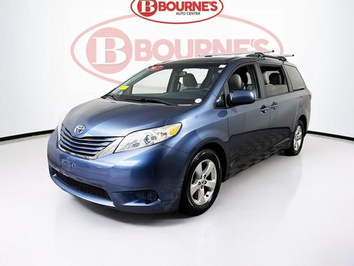 2017 Toyota Sienna LE