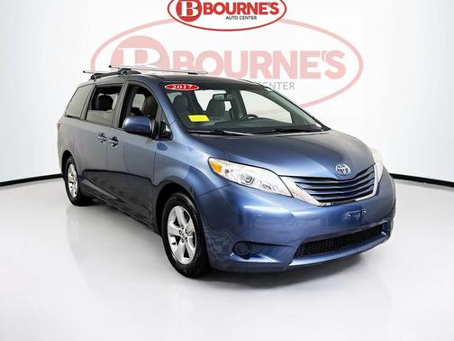 2017 Toyota Sienna LE
