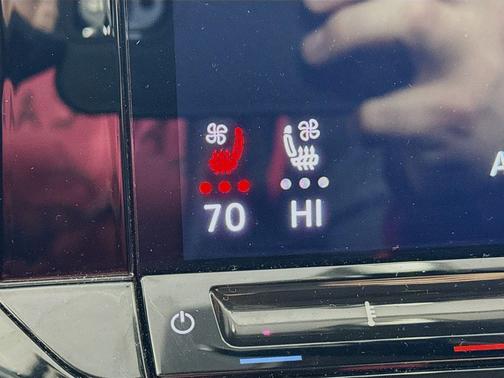 2025 Volkswagen Atlas 2.0T SE w/Technology 4MOTION