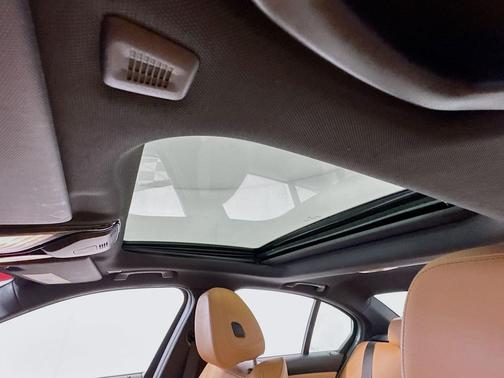 Dravit Grey Metallic 2023 BMW 330 xDrive