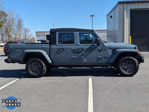 2024 Jeep Gladiator Sport S