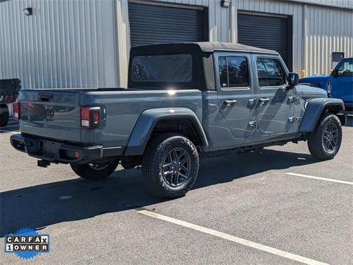 2024 Jeep Gladiator Sport S