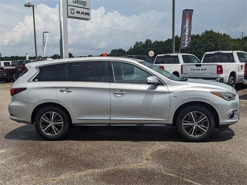 2018 INFINITI QX60 Base