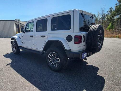 2025 Jeep Wrangler 4-Door Sahara 4x4