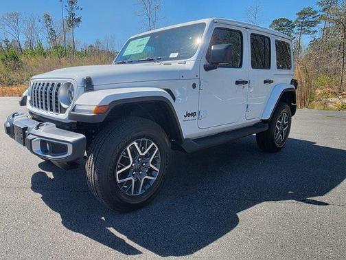 2025 Jeep Wrangler 4-Door Sahara 4x4