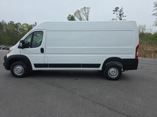 2025 RAM ProMaster 2500 Tradesman