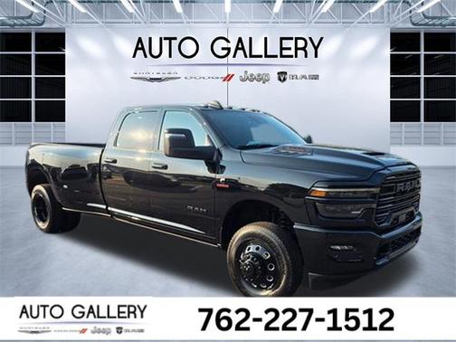 2025 RAM 3500 Laramie Crew Cab 4x4 8' Box