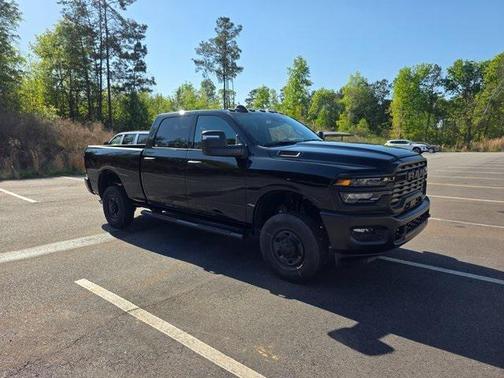 2025 RAM 2500 Tradesman Crew Cab 4x4 6'4' Box