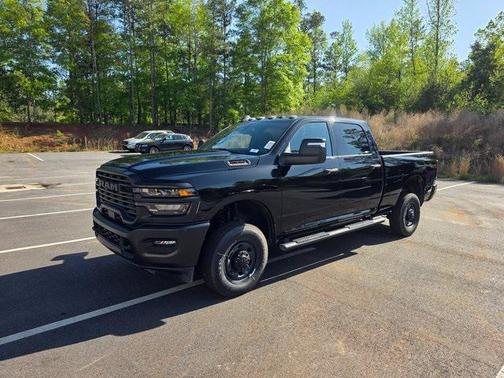 2025 RAM 2500 Tradesman Crew Cab 4x4 6'4' Box