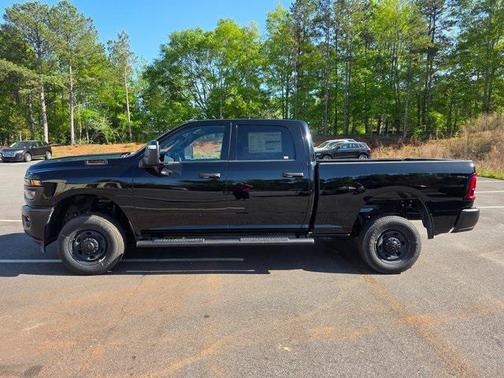 2025 RAM 2500 Tradesman Crew Cab 4x4 6'4' Box
