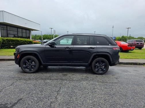 2024 Jeep Grand Cherokee Altitude