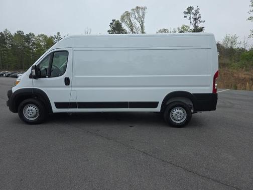 2025 RAM ProMaster 2500 Tradesman