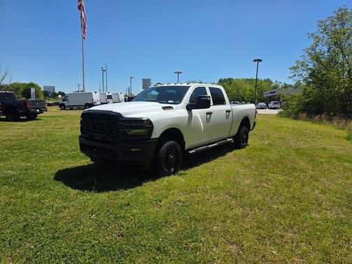 2025 RAM 2500 Tradesman Crew Cab 4x4 6'4' Box