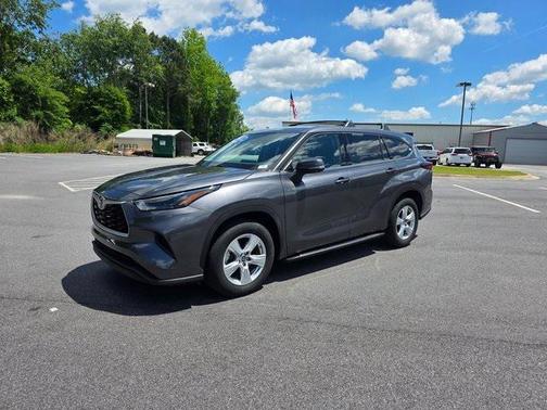 2022 Toyota Highlander L