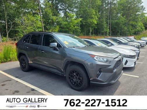 2020 Toyota RAV4 XLE