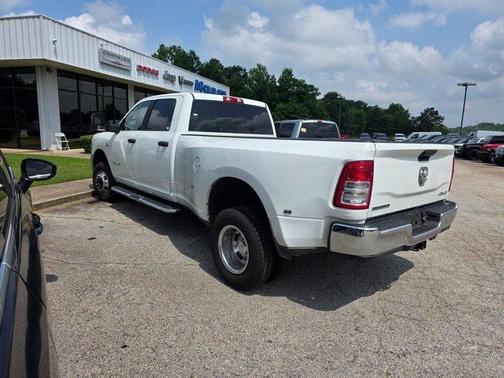 2024 RAM 3500 Big Horn Crew Cab 4x4 8' Box