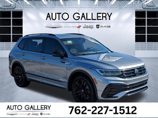 2022 Volkswagen Tiguan 2.0T SE R-Line Black 4MOTION