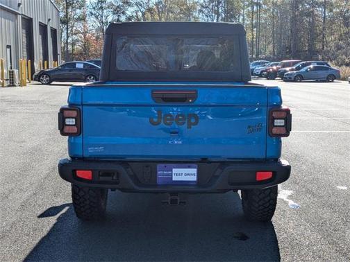 2025 Jeep Gladiator Willys